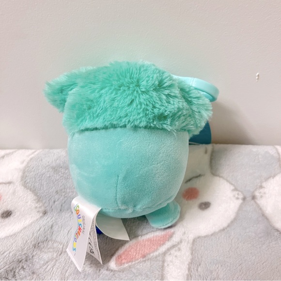 Joelle the Bigfoot squishmallows clip 3.5” yeti keychain - Picture 2 of 2